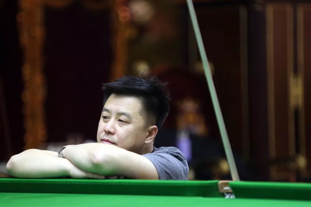 球机会擦肩 球机会擦肩